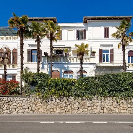 Apartman Rhea Opatija Exterior photo